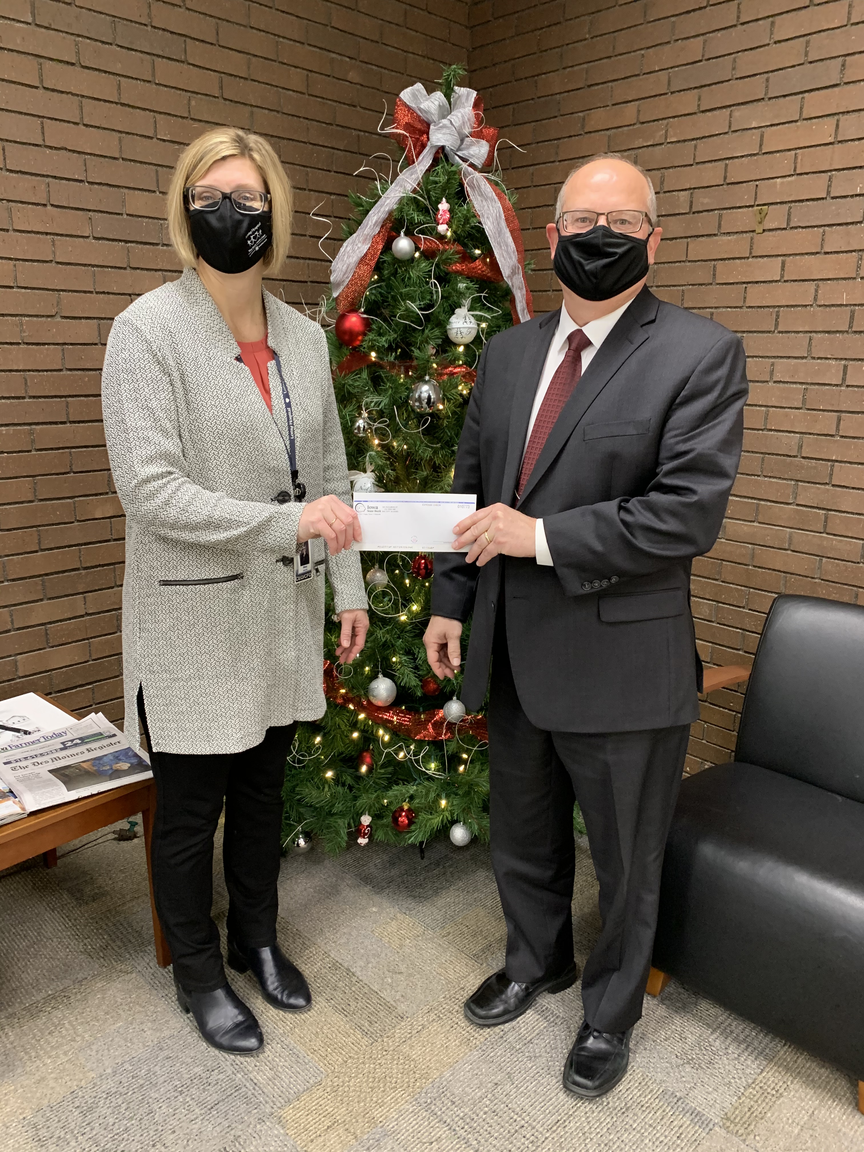 Iowa State Bank President and CEO Steve Spotts presents