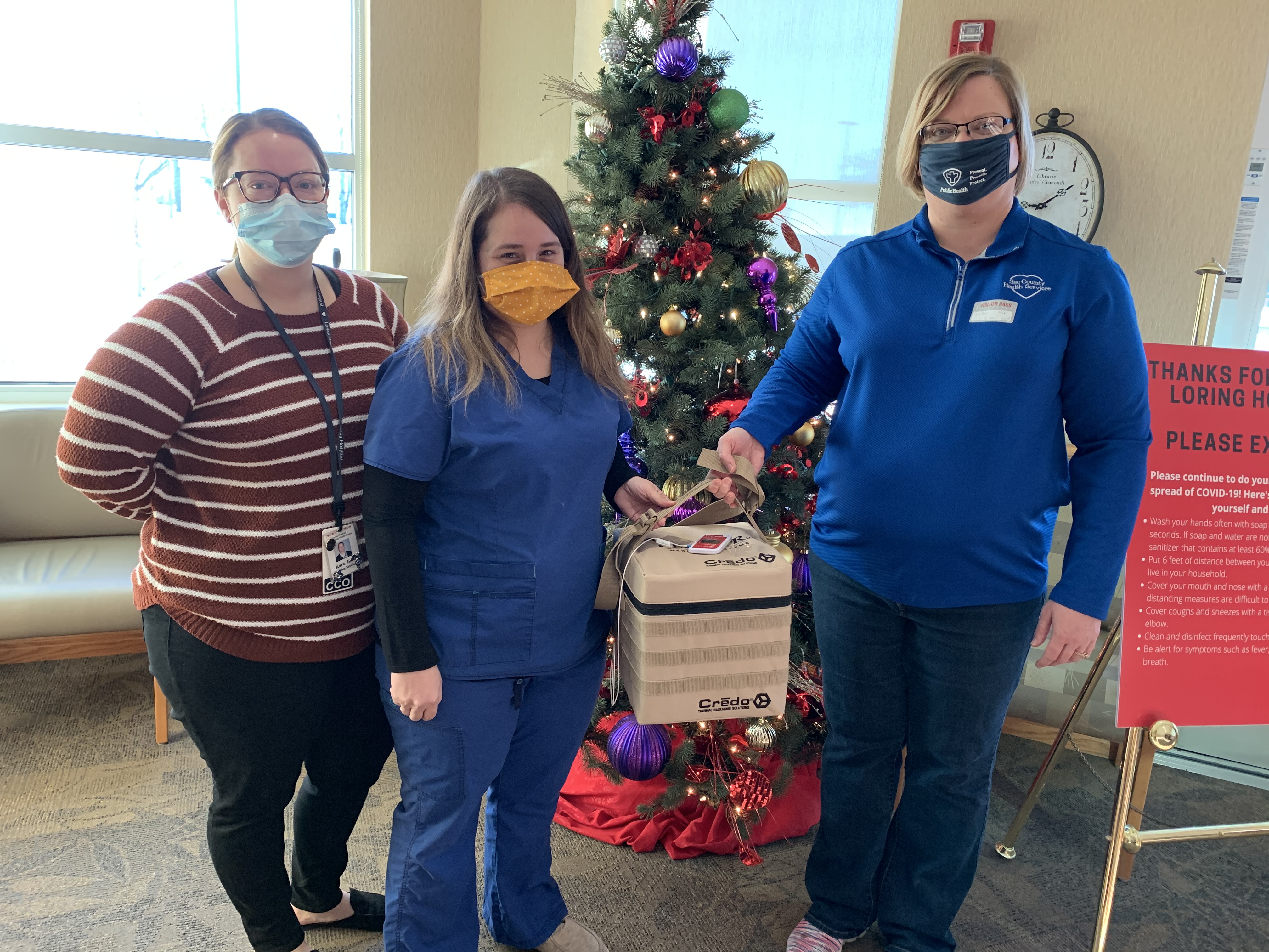 first dosages of COVID-19 vaccine presented 